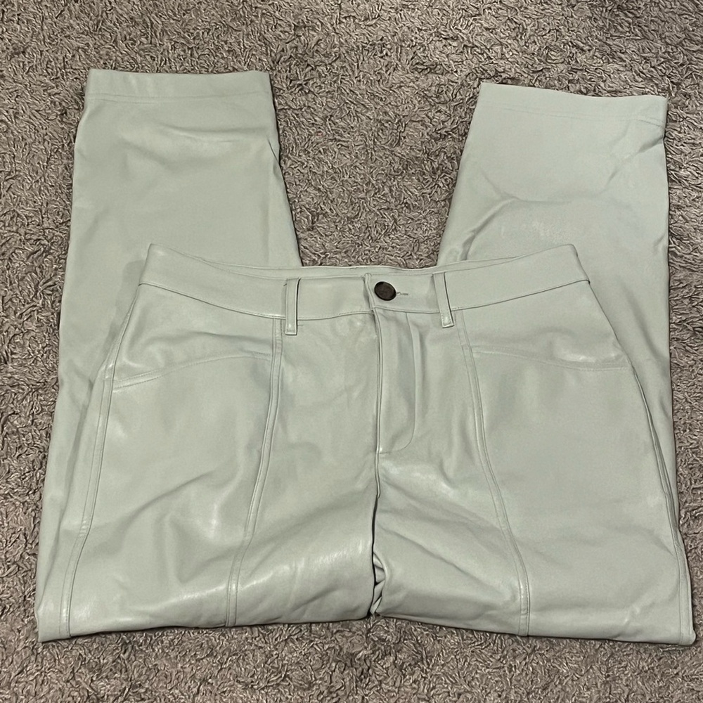 ❤️‍🔥BOGO FREE Women's A new day Faux Leather Mint Straight Fleece Pants - Picture 2 of 6
